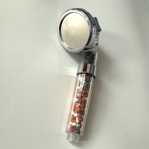 Pommeau de douche haute pression avec perles filtrantes