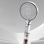 Pommeau de douche anti calcaire avec billes filtrantes